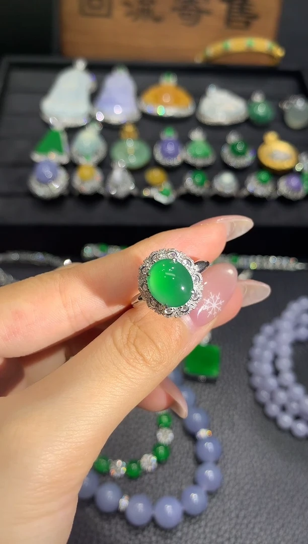 18K金镶嵌戒指翡翠14买断