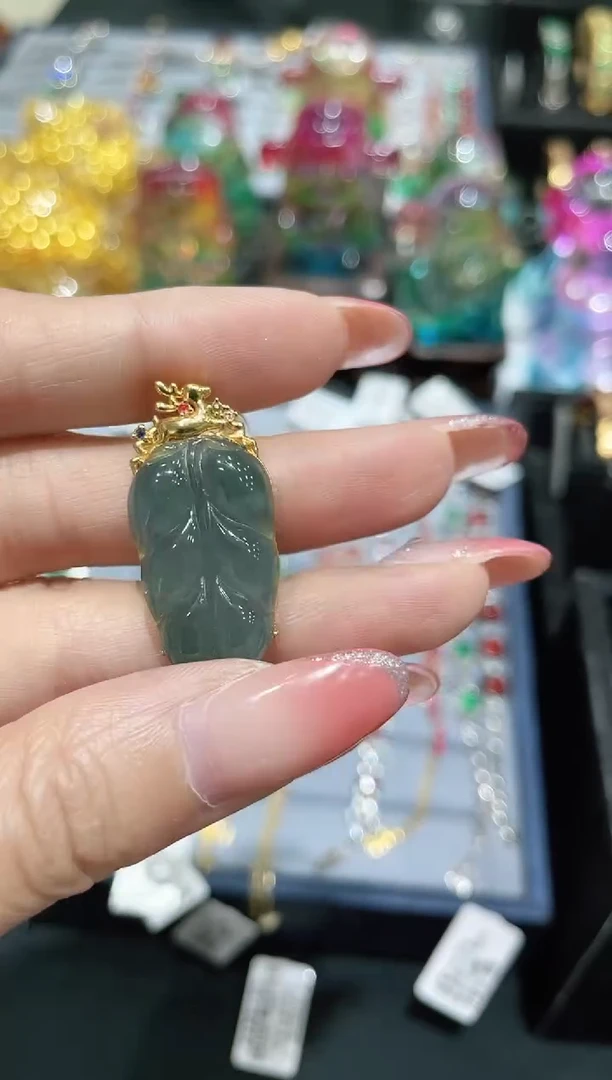 吊坠(不含链)18K金镶嵌翡翠吊坠