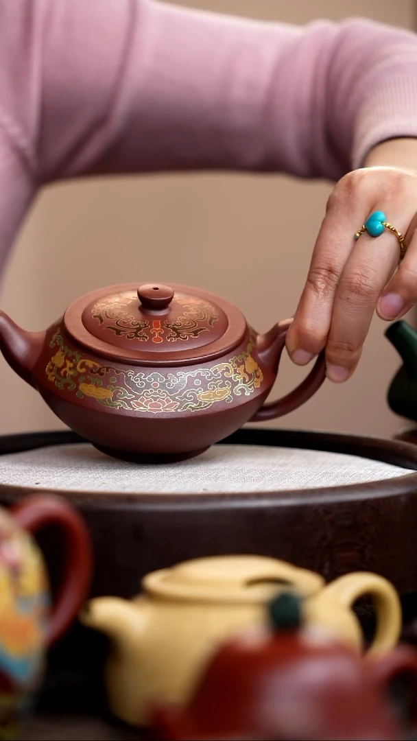 茶壶紫砂紫泥汉云卡金丝