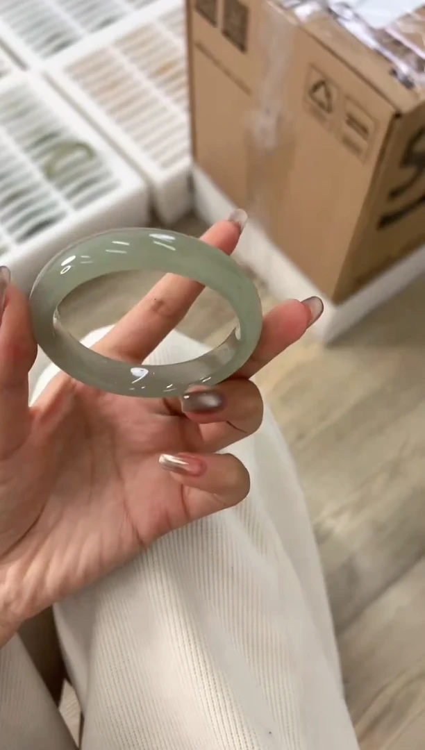 未镶嵌手镯石英质玉65-54D