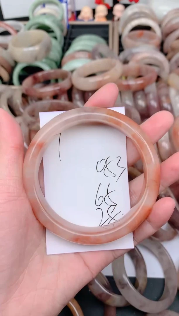 未镶嵌手镯石英质玉053