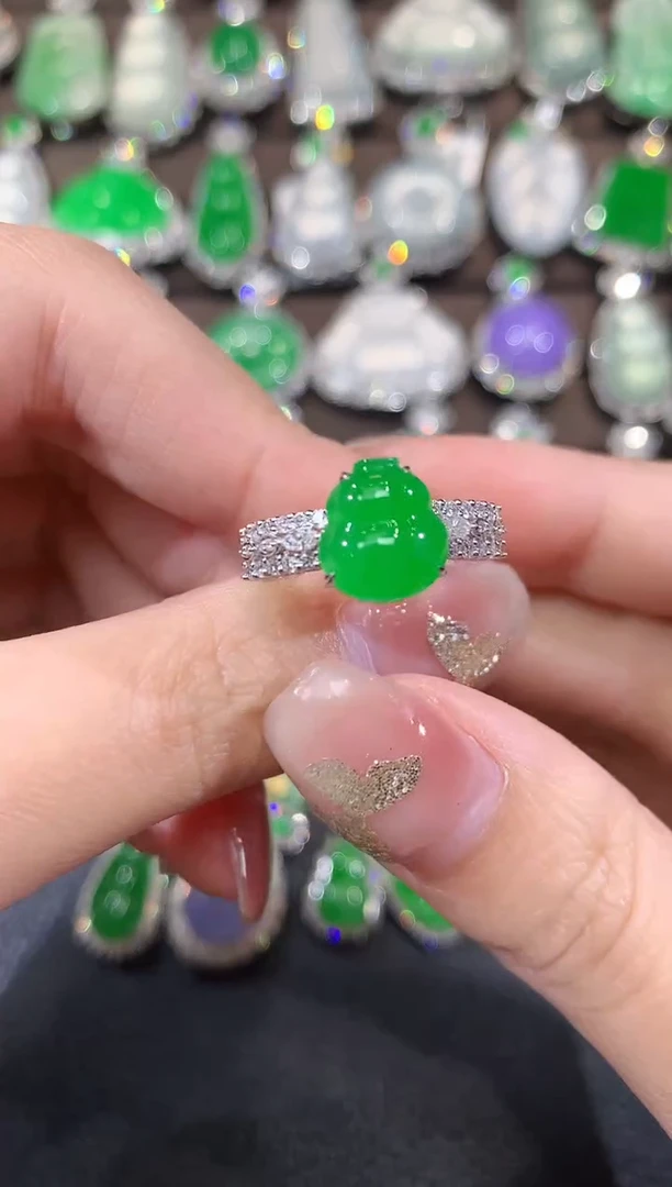 18K金镶嵌戒指翡翠C83