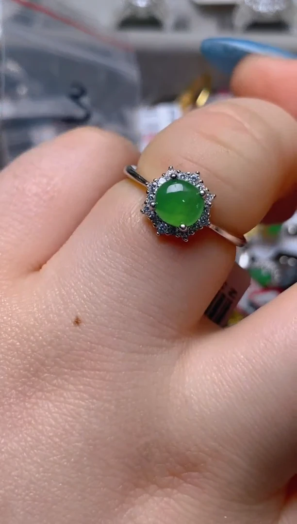 银S925镶嵌戒指翡翠百内无证书