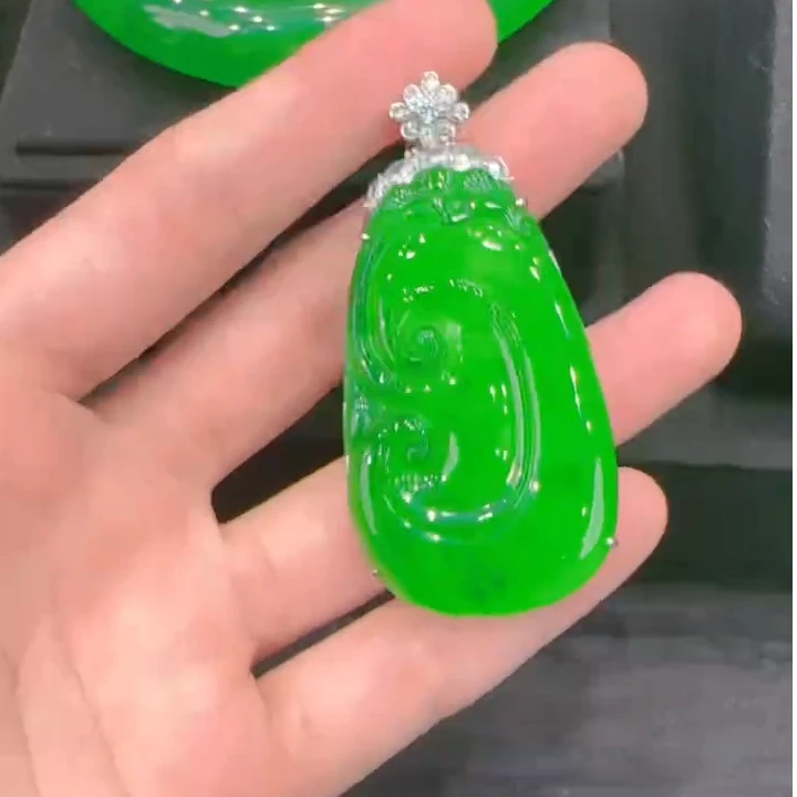 80156天然翡翠A货多样性发一件