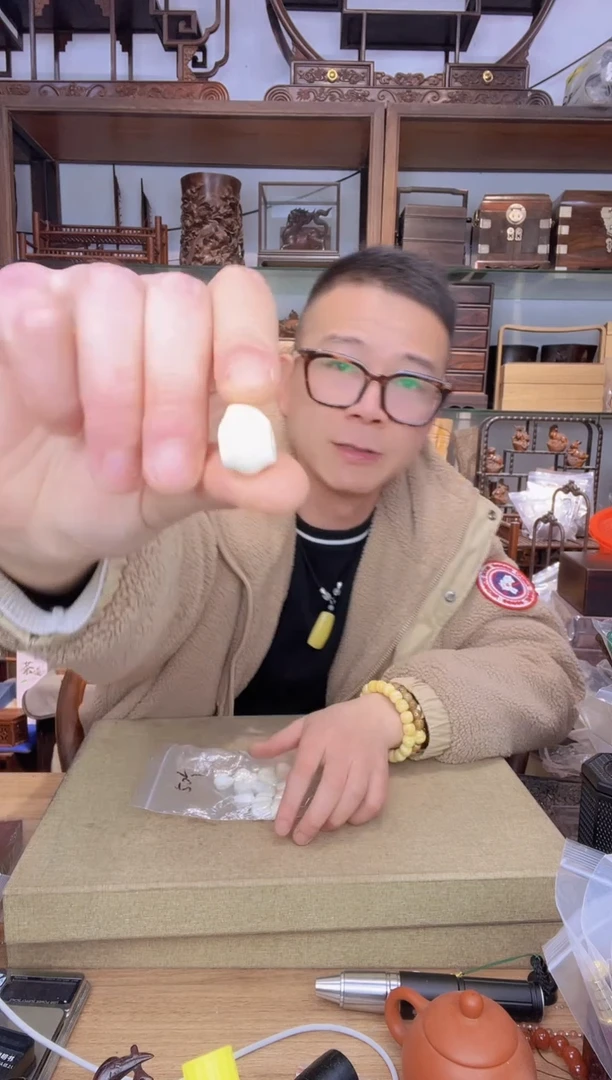 【闪购商品】乌木类书架060海鲨鱼贝三通单颗