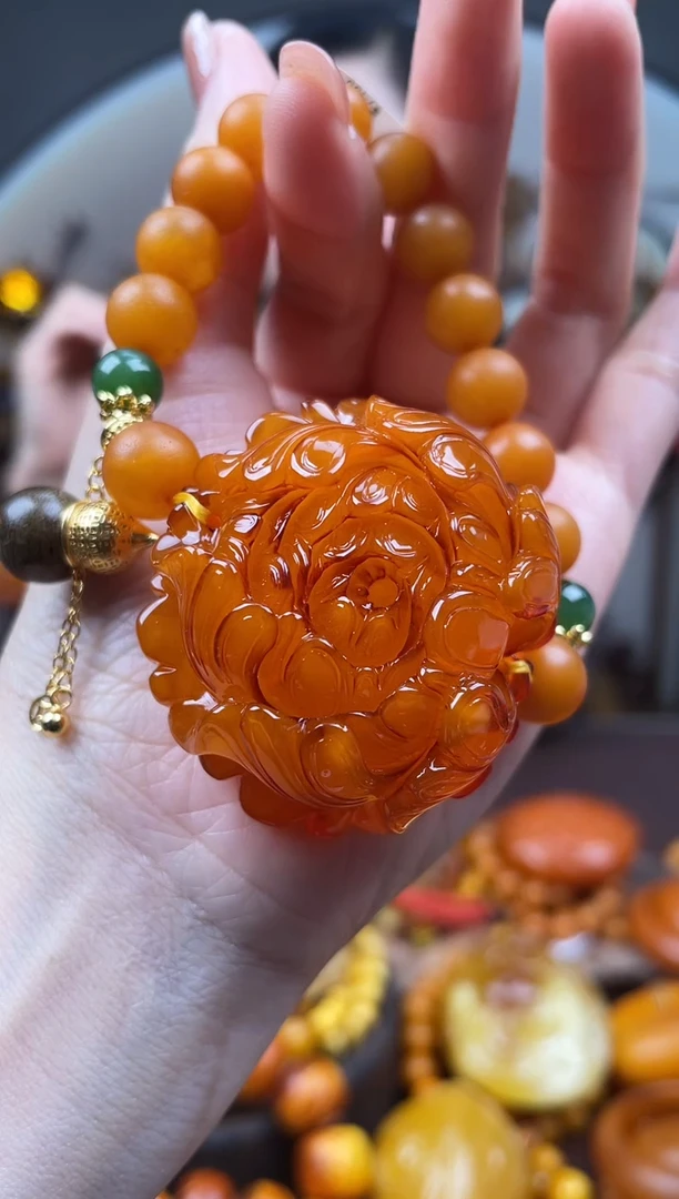 【闪购商品】琥珀裸石未镶嵌首饰 假1赔4 （多样性发货1件