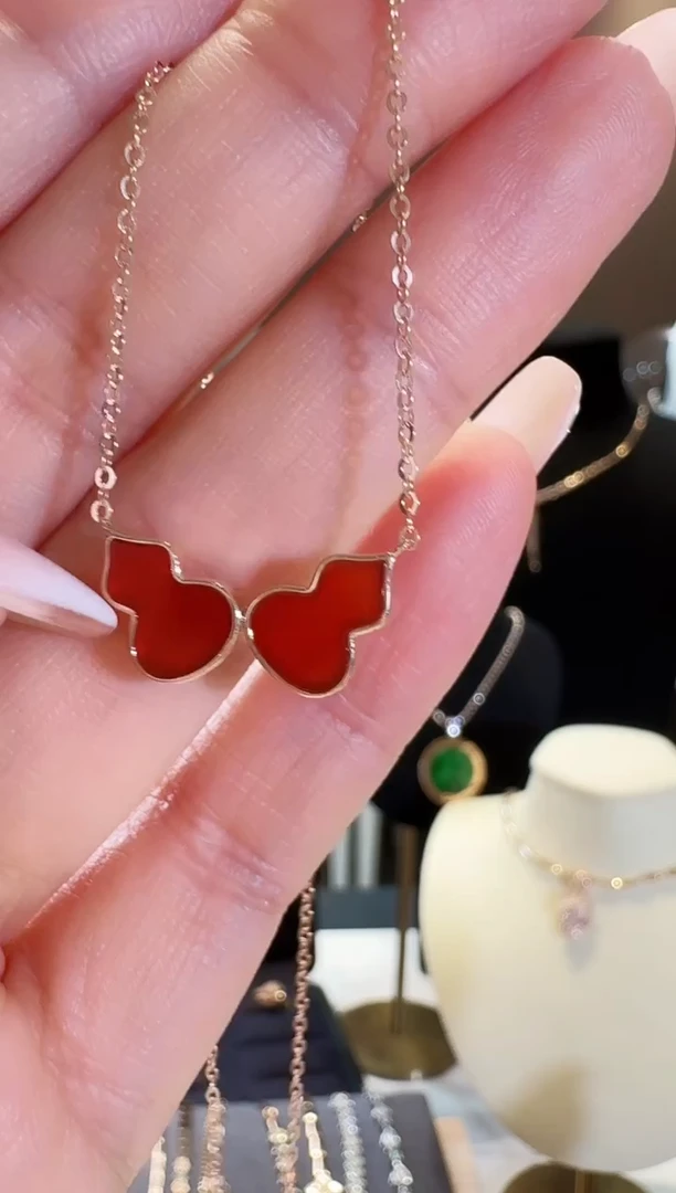 【闪购商品】玛瑙/玉髓项链18K金镶嵌孪生葫芦项链