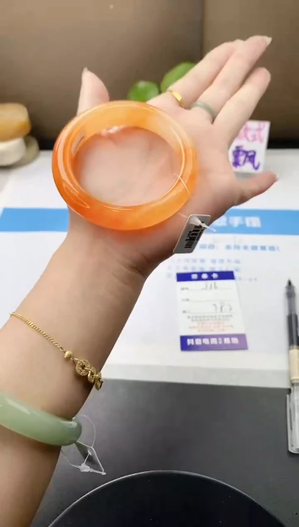 未镶嵌手镯石英质玉j36-HB多样性发货58+