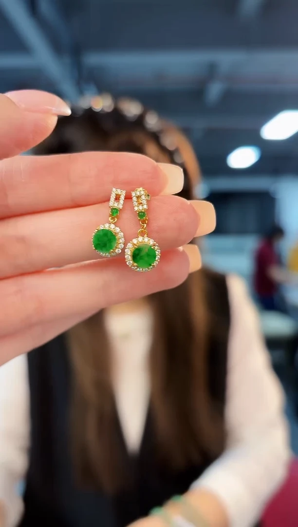 翡翠未镶嵌耳饰缅料A货/多样性发货/一件