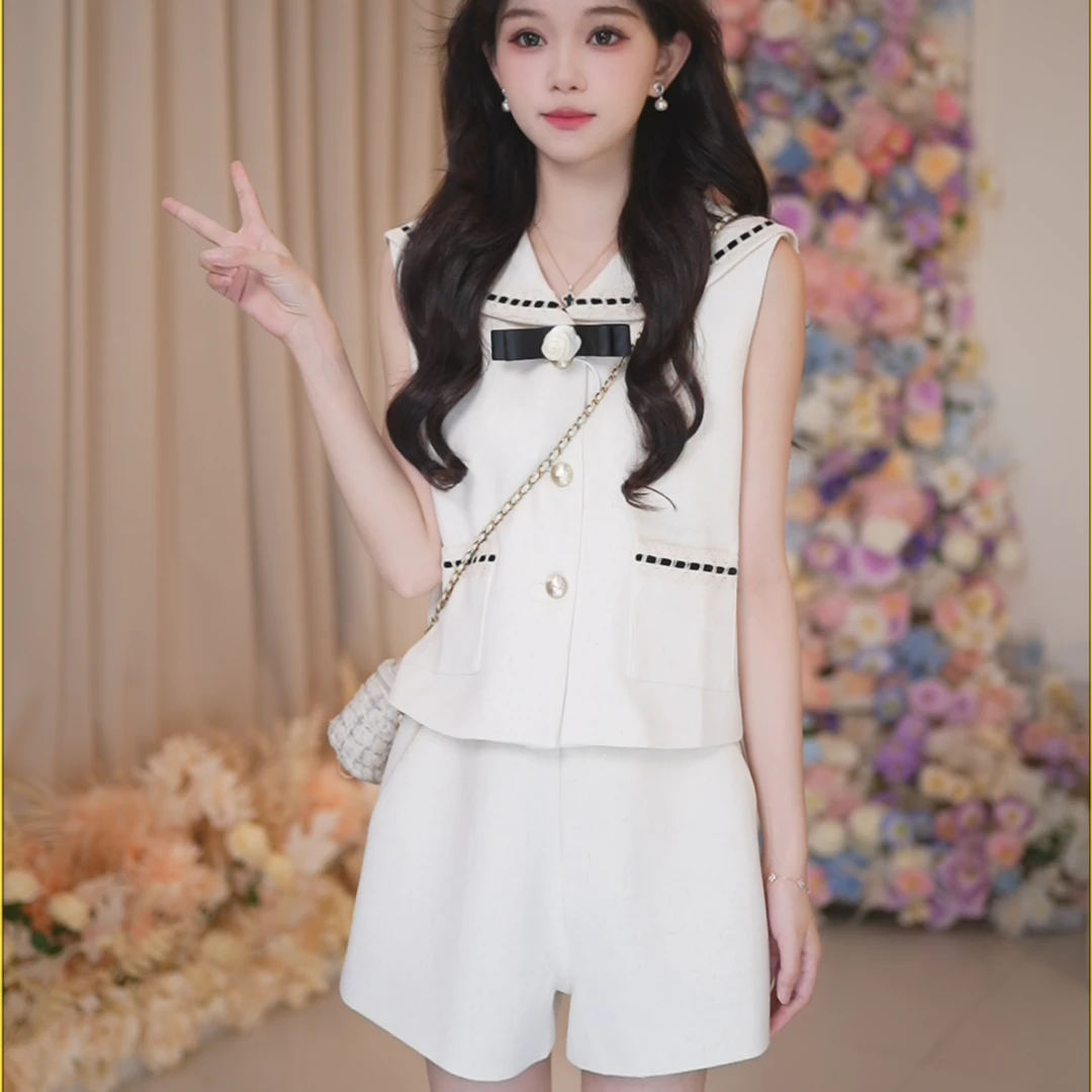 Basic House/百家好气质韩版杏色复古百搭马甲套装B1385B5Z302