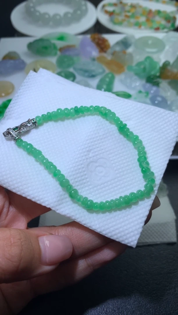 未镶嵌定制翡翠毛货