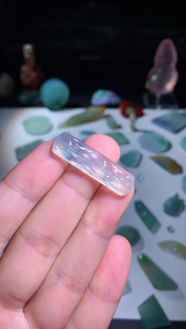 未镶嵌定制翡翠手牌