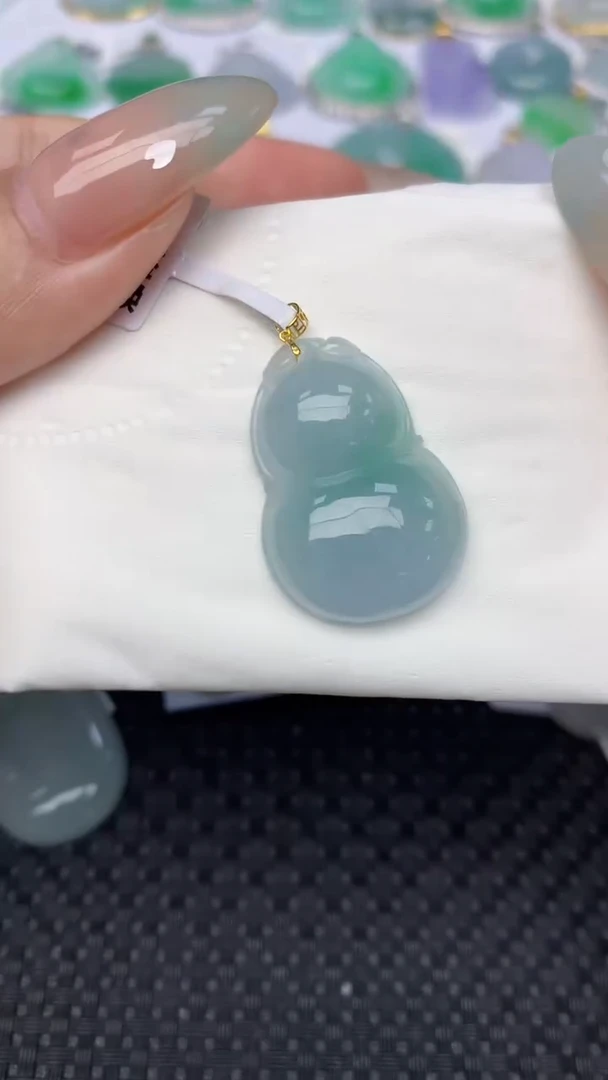 翡翠18K金镶嵌颈饰天然翡翠a货