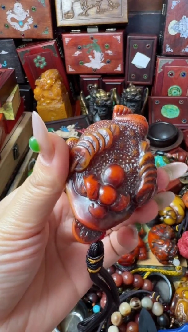 【闪购商品】蜜蜡裸石未镶嵌主播推荐：一物一拍，讲解为准！