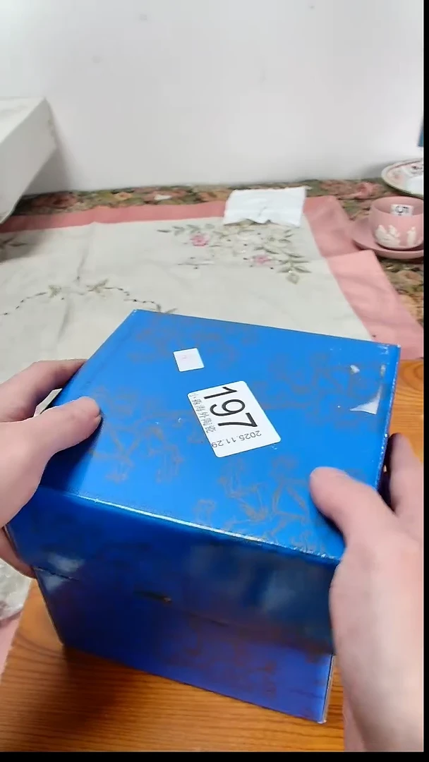 瓷片?**朝小淼海外陶瓷工艺品