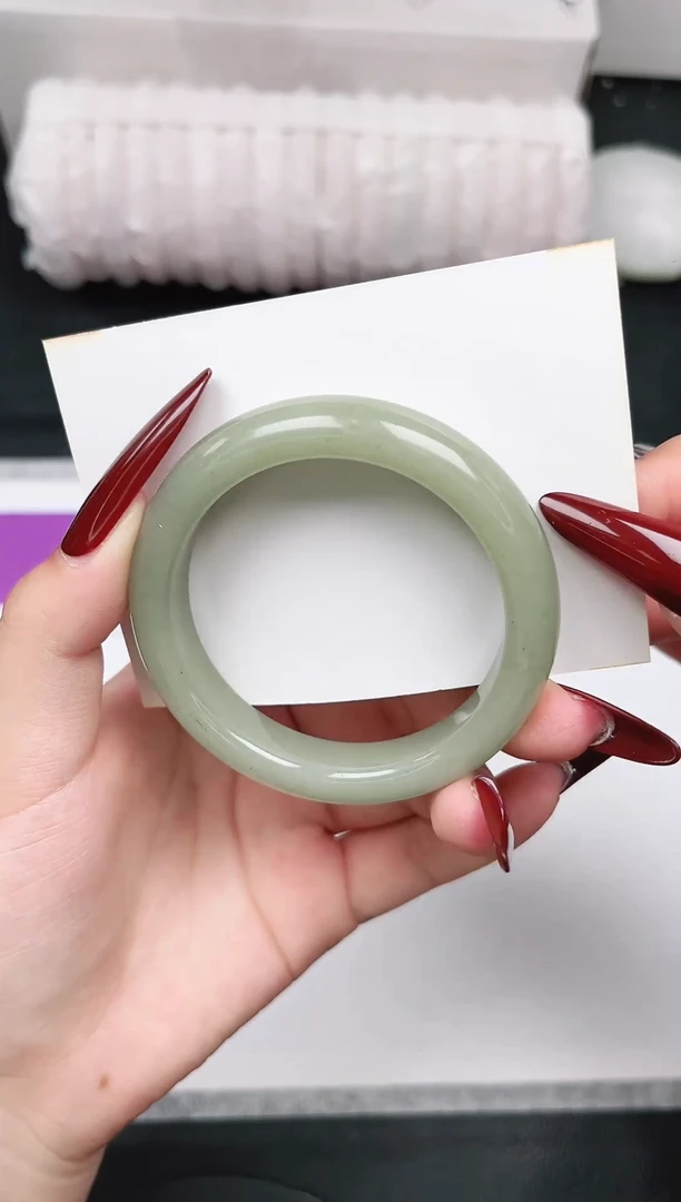 未镶嵌手镯石英质玉8-53