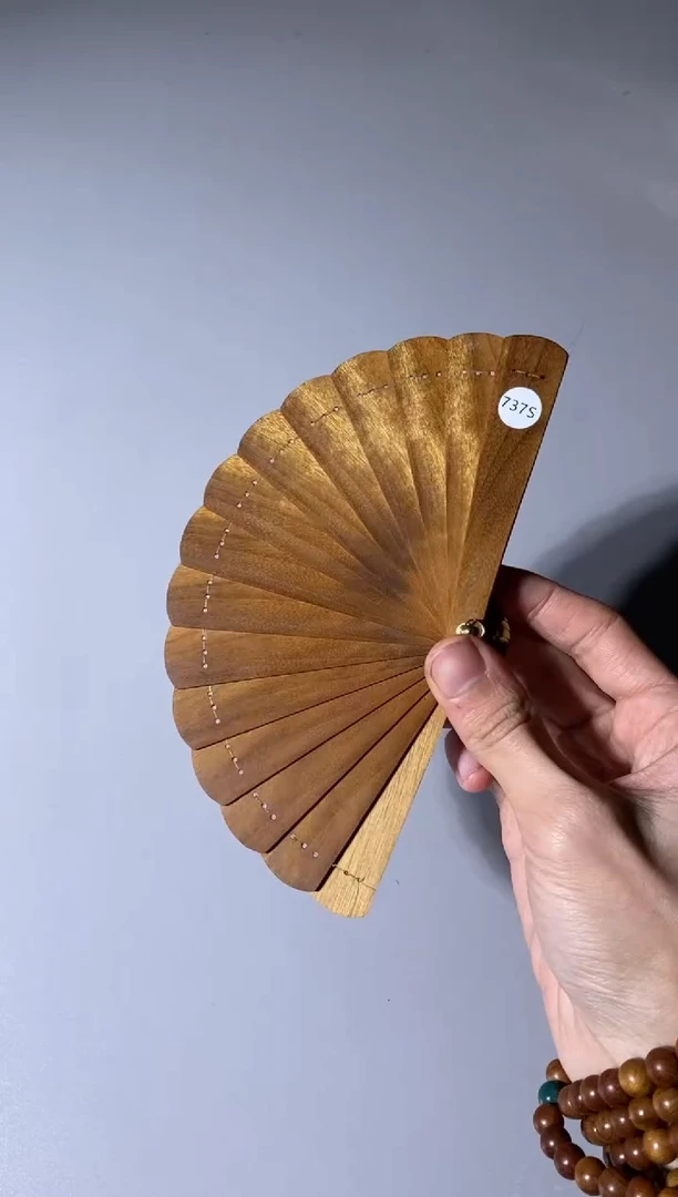 【闪购商品】金丝楠737号10cm金丝楠木小叶桢楠掌中扇