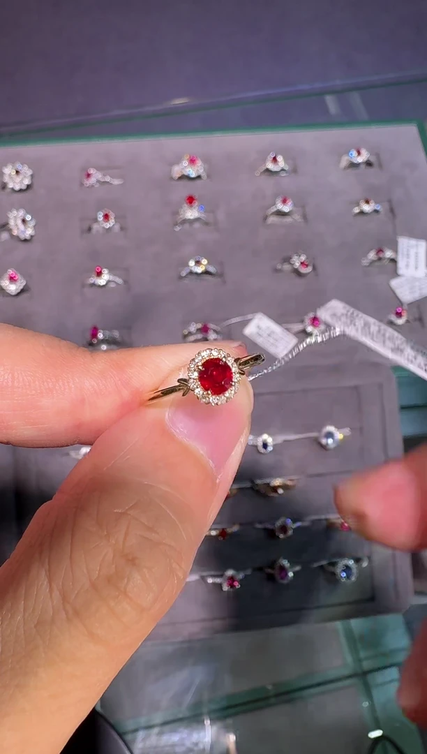 18K金镶嵌戒指红宝石【闪购】0.50ct/展会同步价