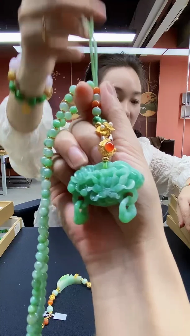 颈饰未镶嵌翡翠翡翠吊坠