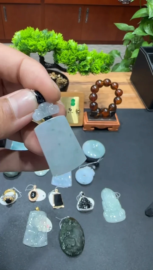 未镶嵌挂件翡翠A货翡翠多样性孤品