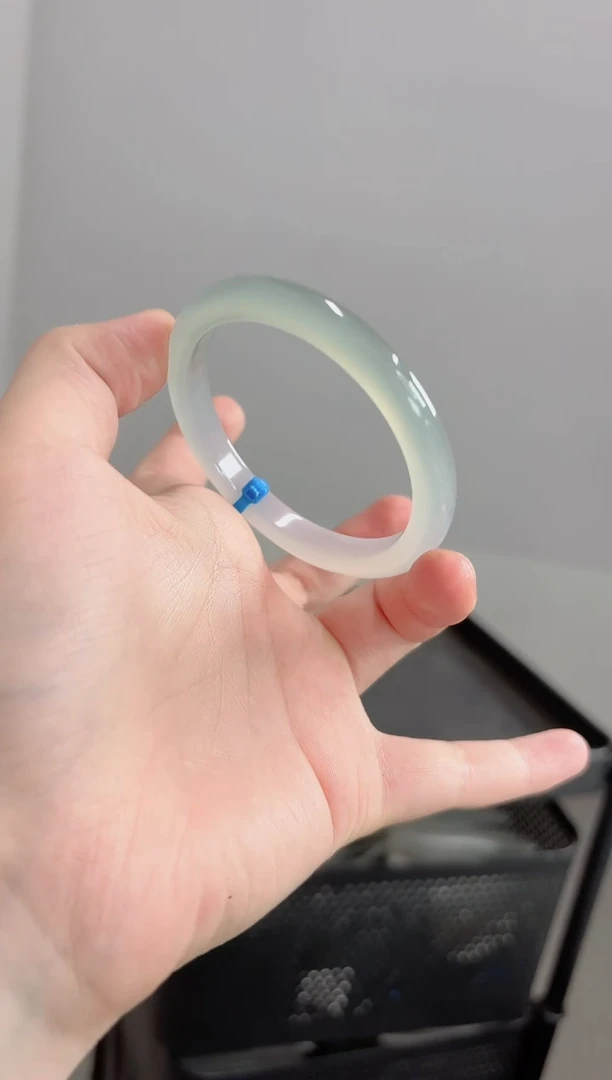 手镯玛瑙/玉髓未镶嵌55-56圈半山水窄条