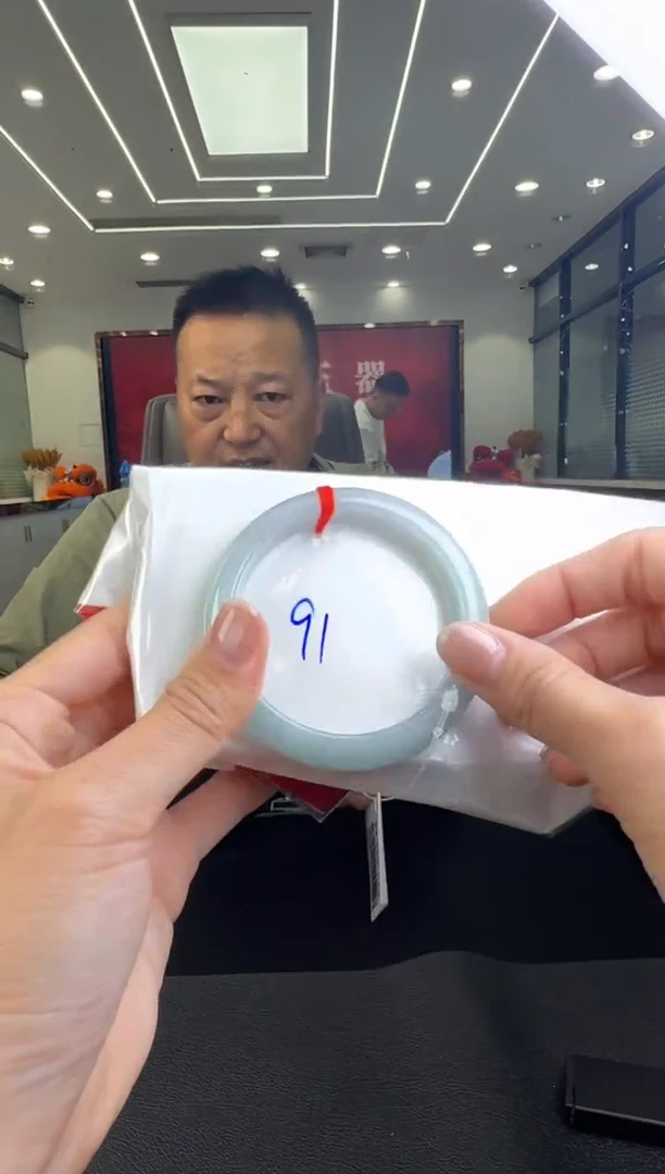 翡翠未镶嵌颈饰手镯56