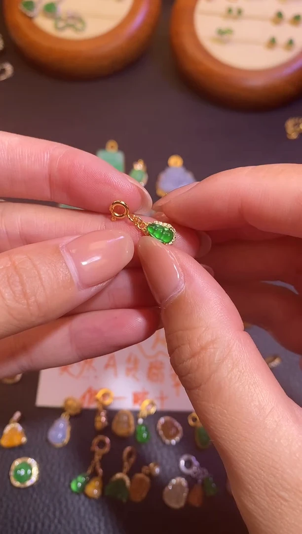 颈饰银S925镶嵌翡翠a货翡翠