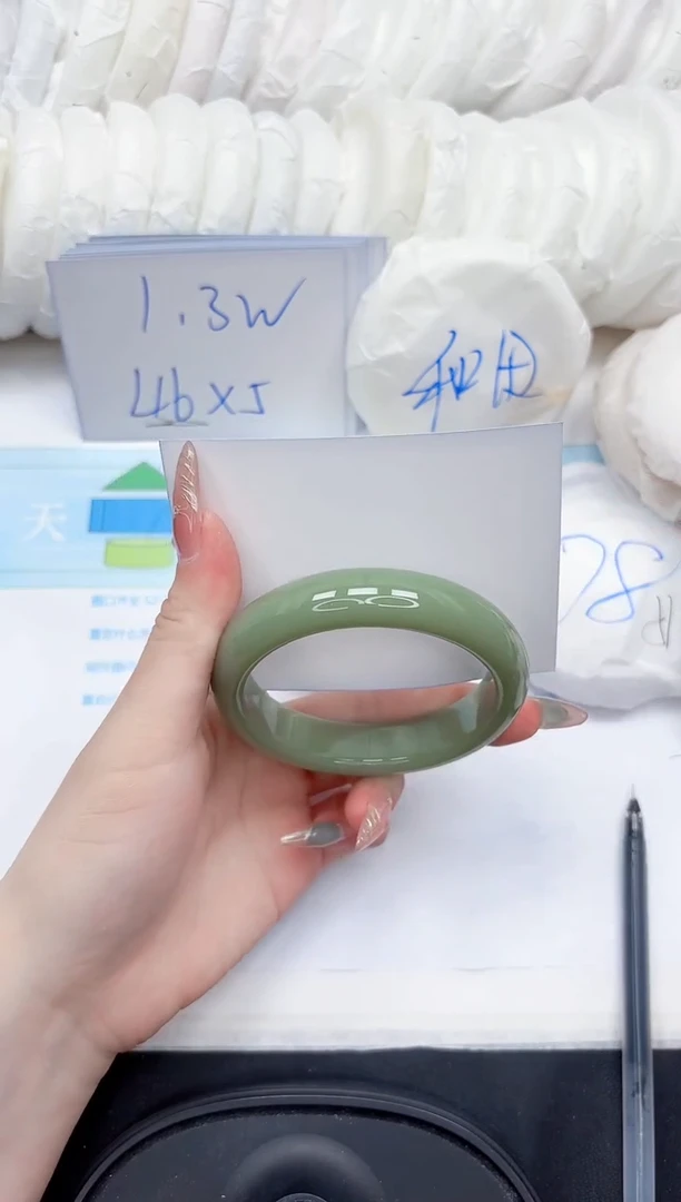 石英质玉手镯未镶嵌181-59