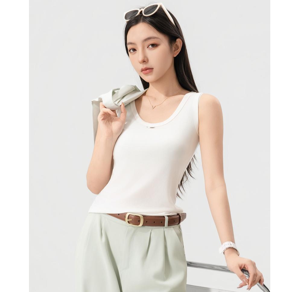 云木纤背心