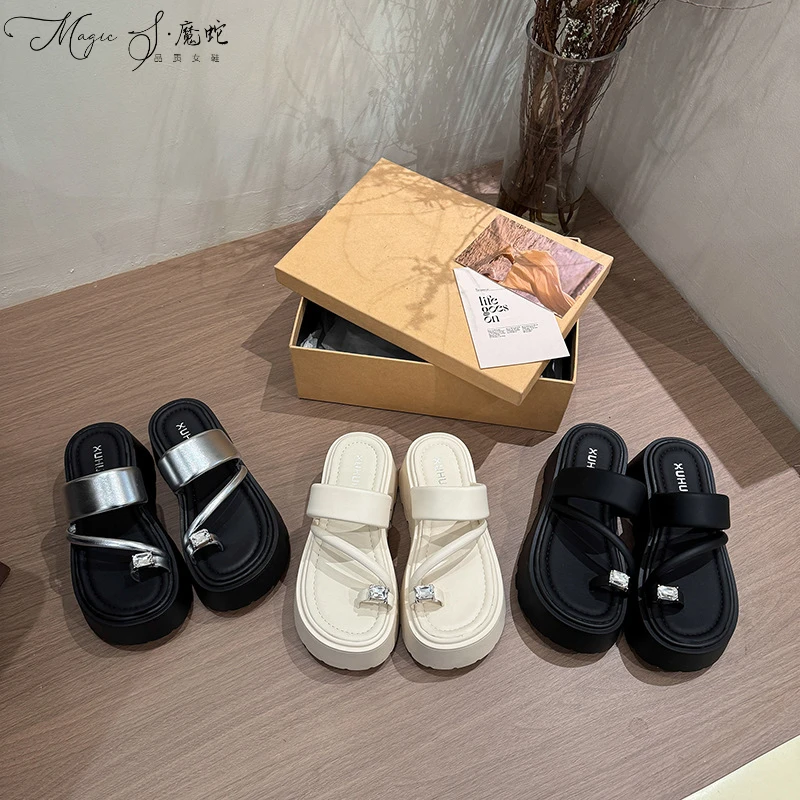 【万达撤柜】休闲女鞋夏季套趾凉拖鞋女夏厚底2025新款配裙子感超火