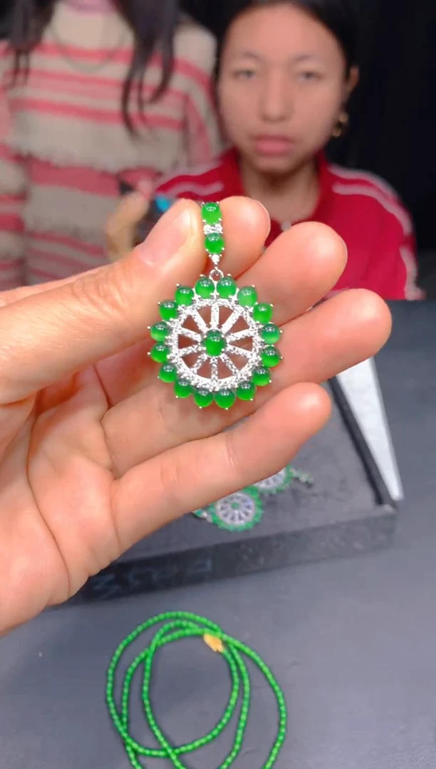 【闪购商品】定制翡翠未镶嵌101多样性发货（发其一）