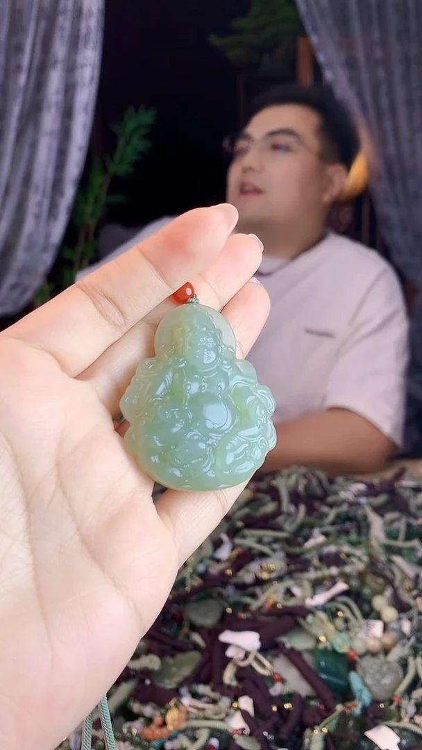 和田玉未镶嵌挂件多样性1