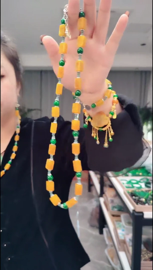 树脂制品1807黄项链
