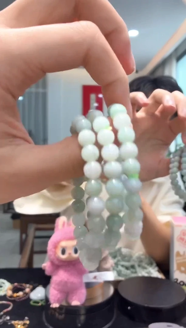 未镶嵌手链翡翠【老王甄选】天然翡翠手链多样性发一