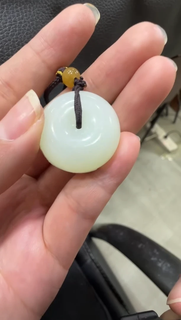 吊坠(赠链)未镶嵌和田玉天泰白玉平安扣（产地直发）