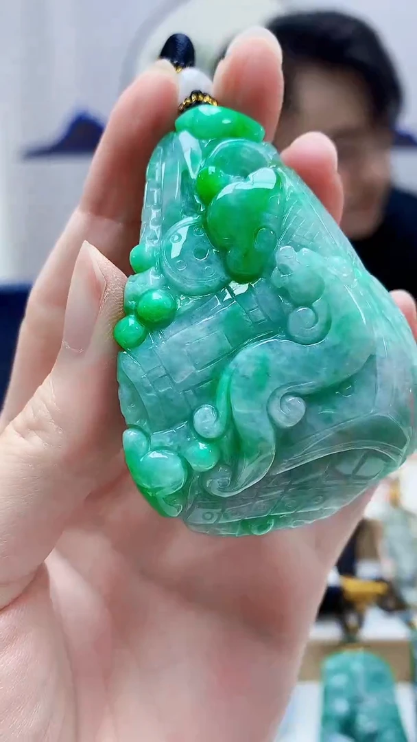 未镶嵌定制翡翠5060zm-毛货挂件10