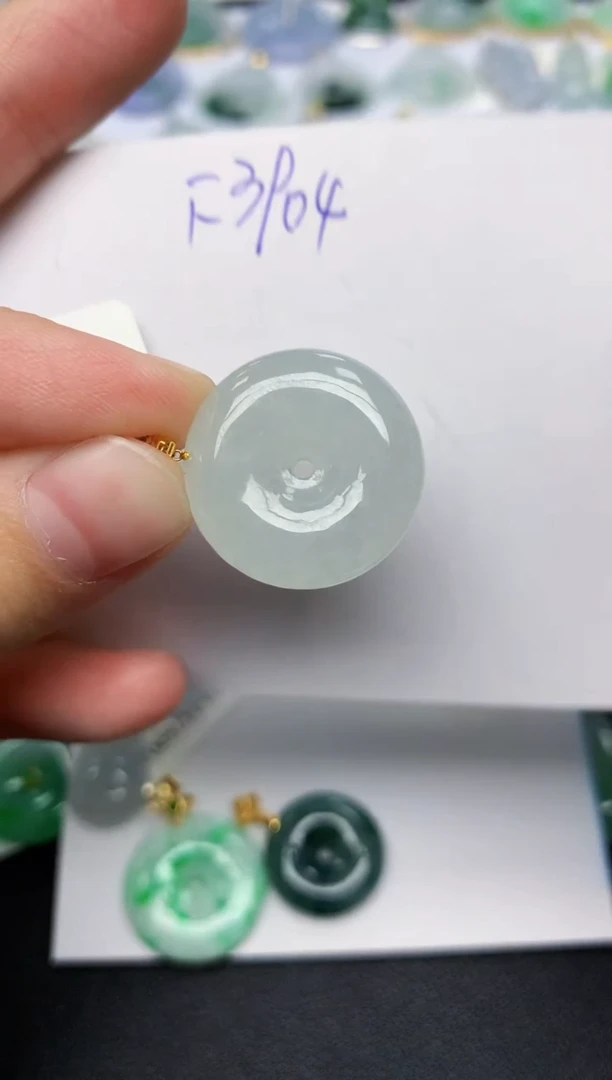 颈饰18K金镶嵌翡翠天然缅甸A货翡翠百元以上9元证书费自理