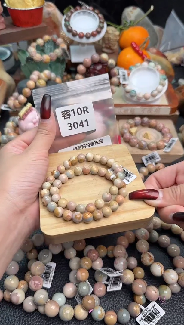 【闪购商品】石英质玉手链未镶嵌10R3041