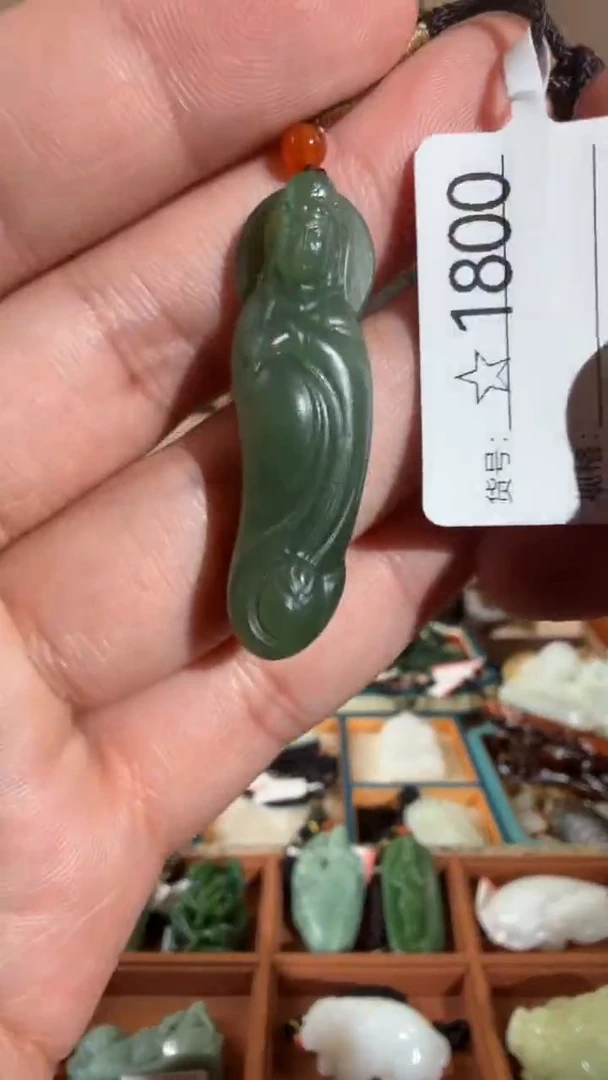 颈饰未镶嵌和田玉1