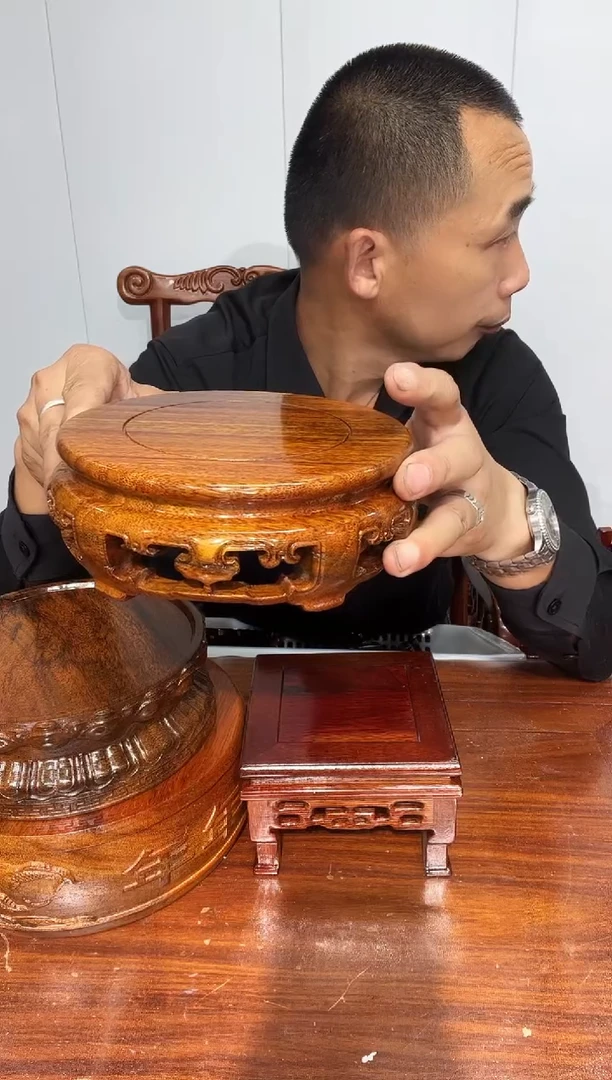 木老花整雕刻圆形底座16.5*17.5*6.5