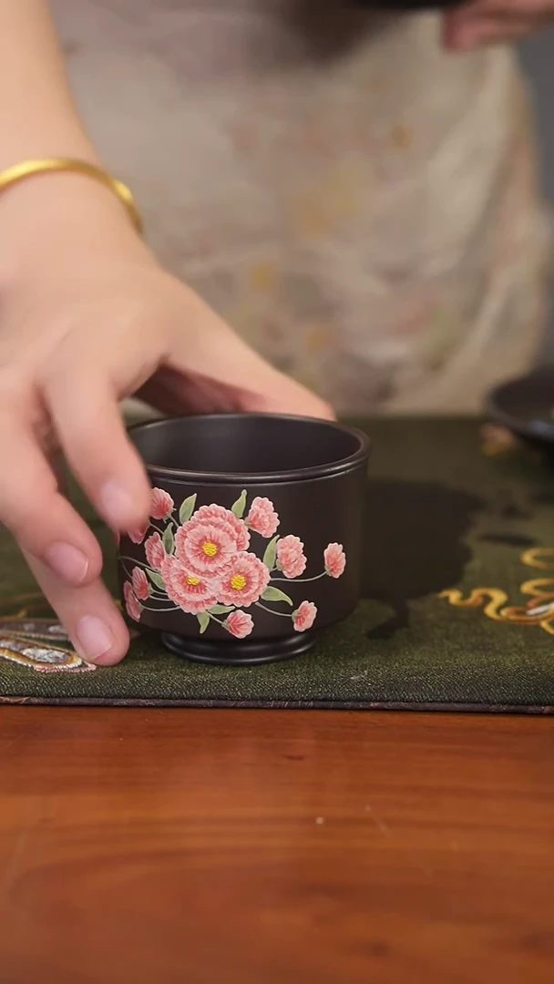 紫砂茶宠黑料 堆绘 杯子