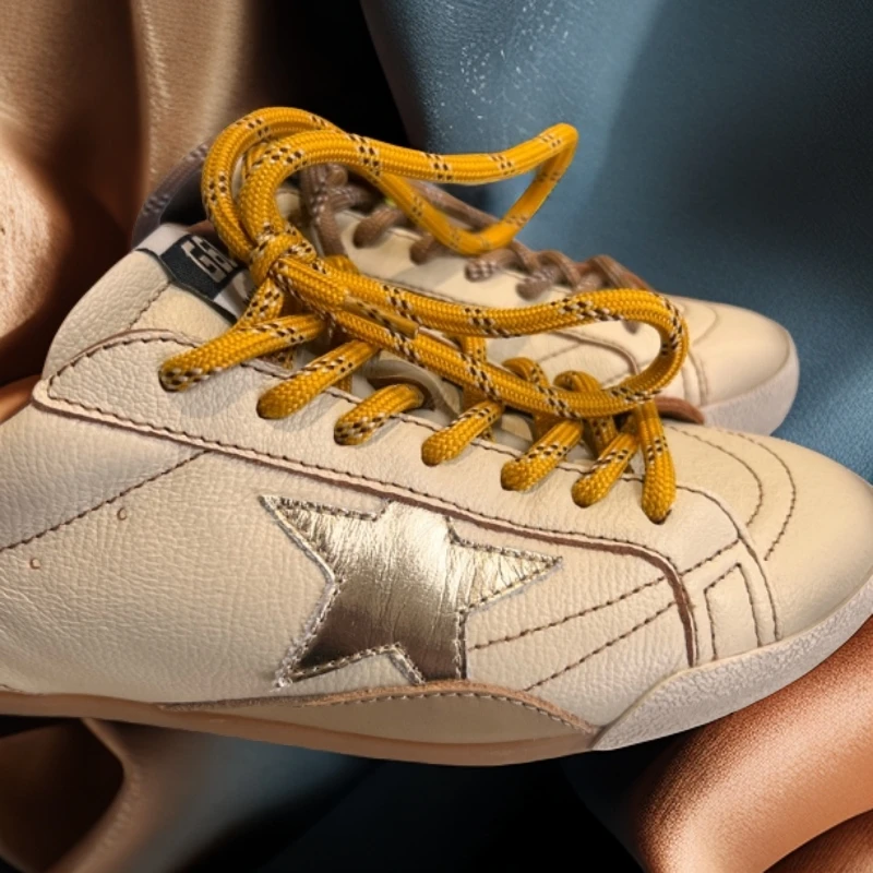 秋原瞳-星星脏脏平底板鞋