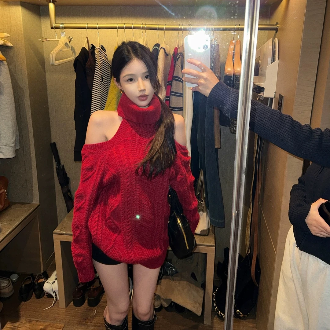 网红时尚高领露肩毛衣女秋冬新款慵懒风氛围感圣诞红色针织衫上衣