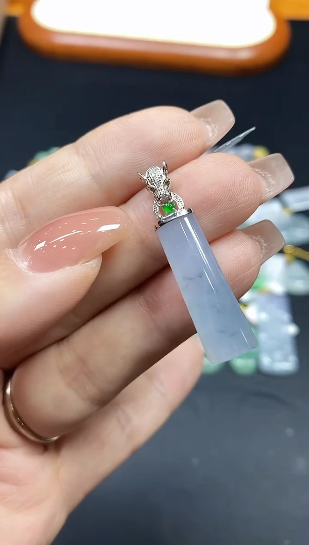 吊坠(不含链)18K金镶嵌翡翠无事柱18K金扣镶嵌@@CMT