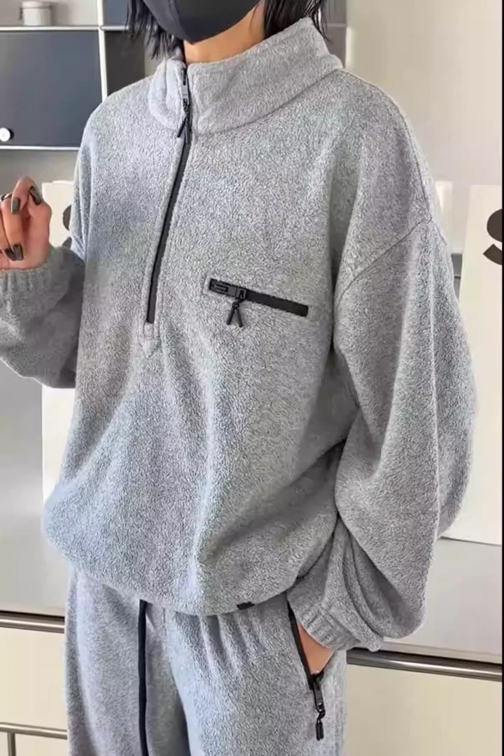 诗歌兰女装  2025冬款15010时尚气质灰半拉链立领加绒休闲卫衣