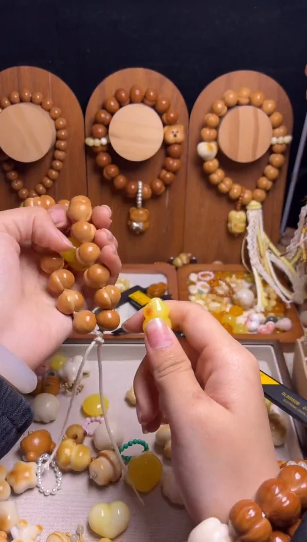 手串猴头核桃❤****?全品光面柯基