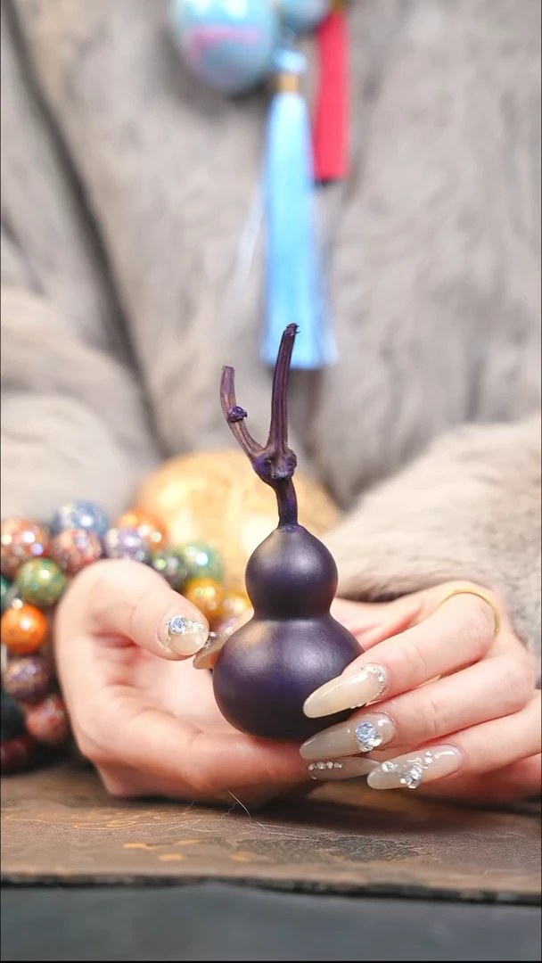 【闪购商品】XQ249大漆精致小手捻(未开口）