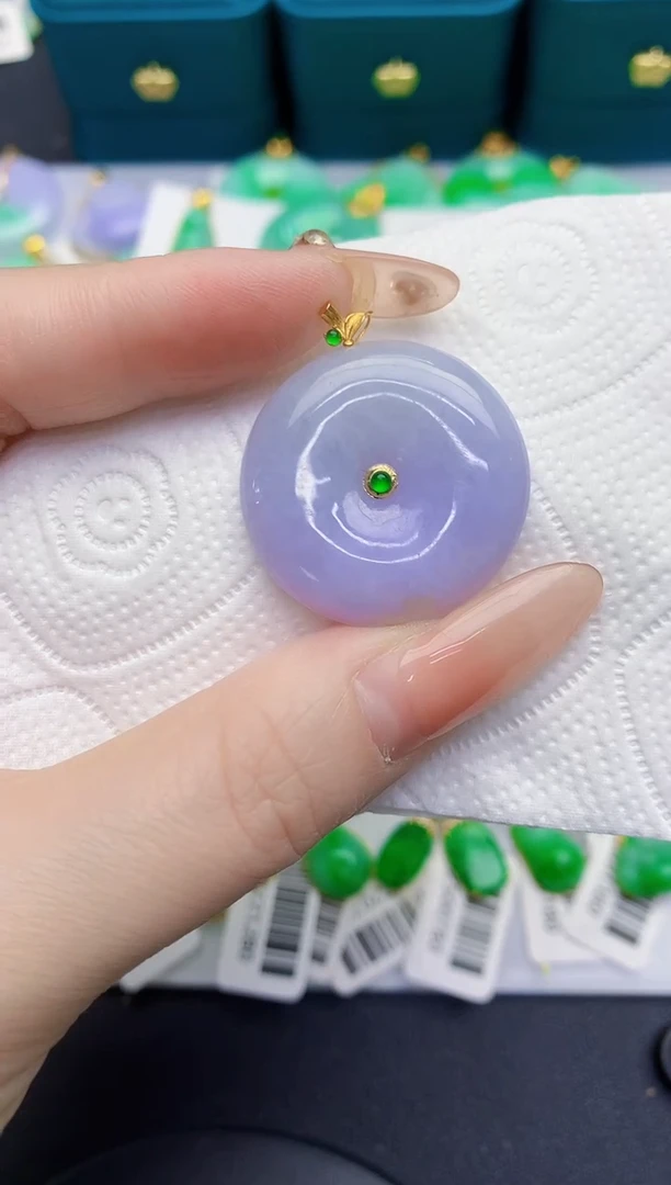 颈饰18K金镶嵌翡翠缅甸天然翡翠A货