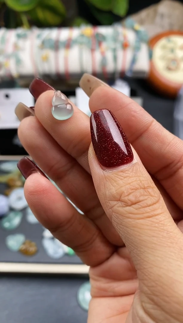 【闪购商品】翡翠裸石99葫芦~默认裸石发货