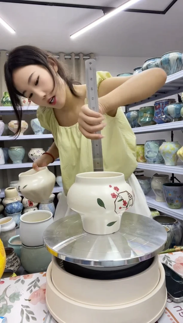 【     8.28     陶瓷花盆     】